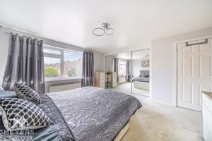 Bedroom - click for photo gallery